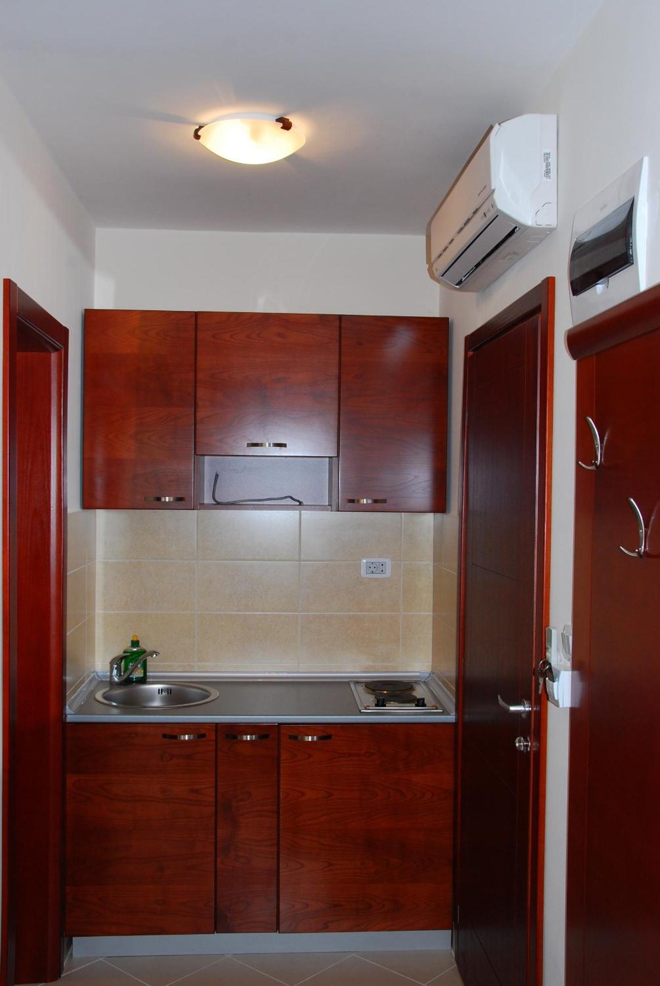 Apartments Krapina Budua Esterno foto