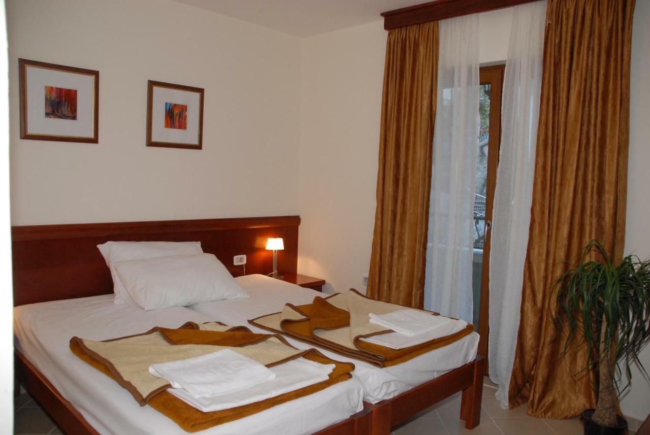 Apartments Krapina Budua Esterno foto